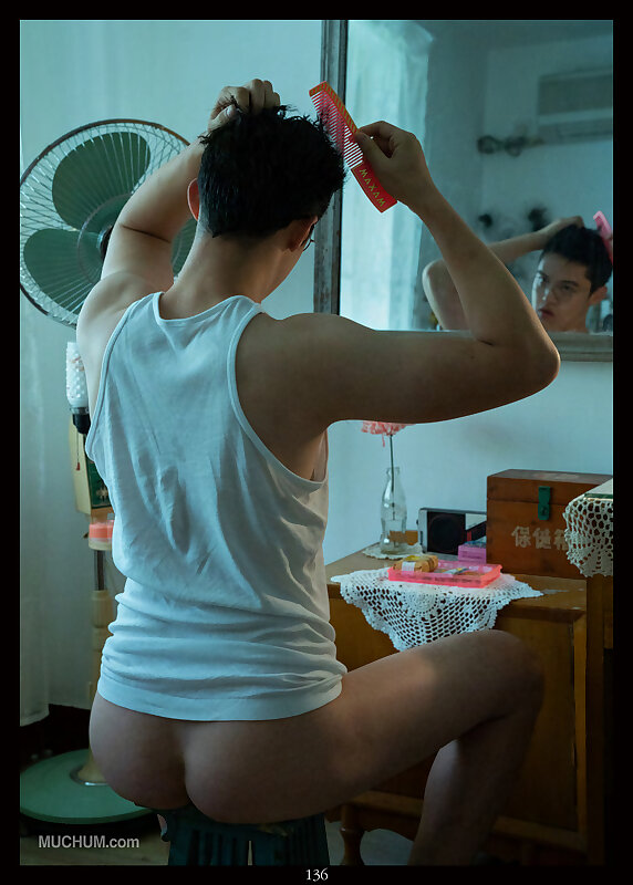 Next Image >>