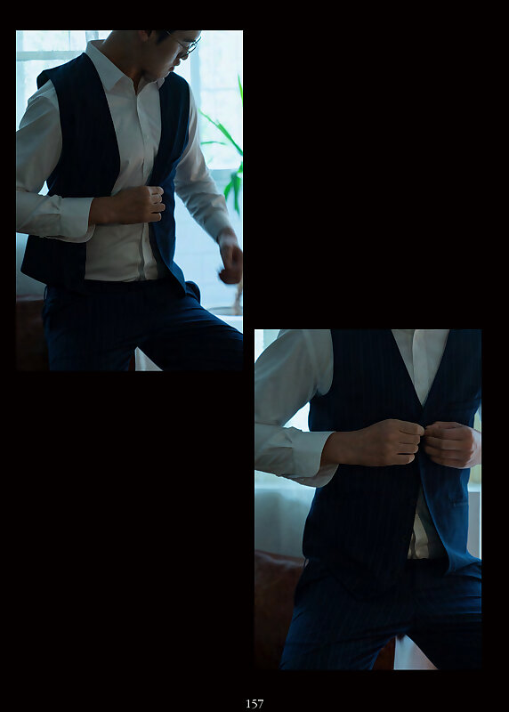 Next Image >>
