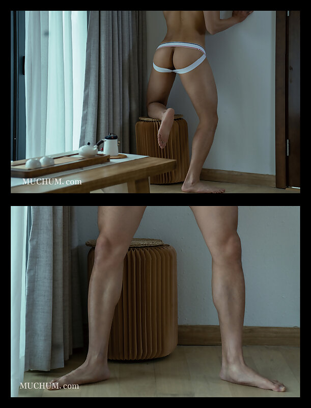 Next Image >>
