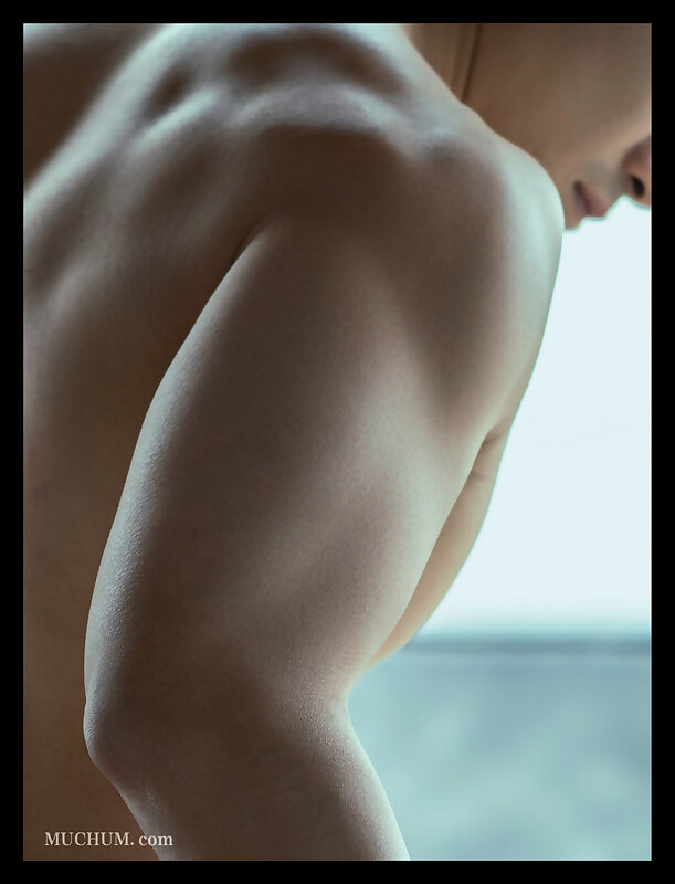 Next Image >>