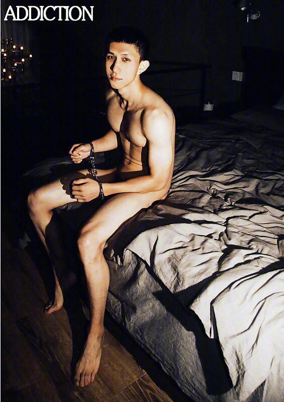 Next Image >>