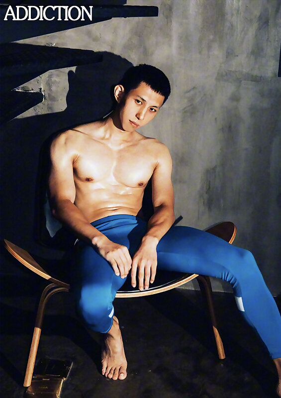 Next Image >>