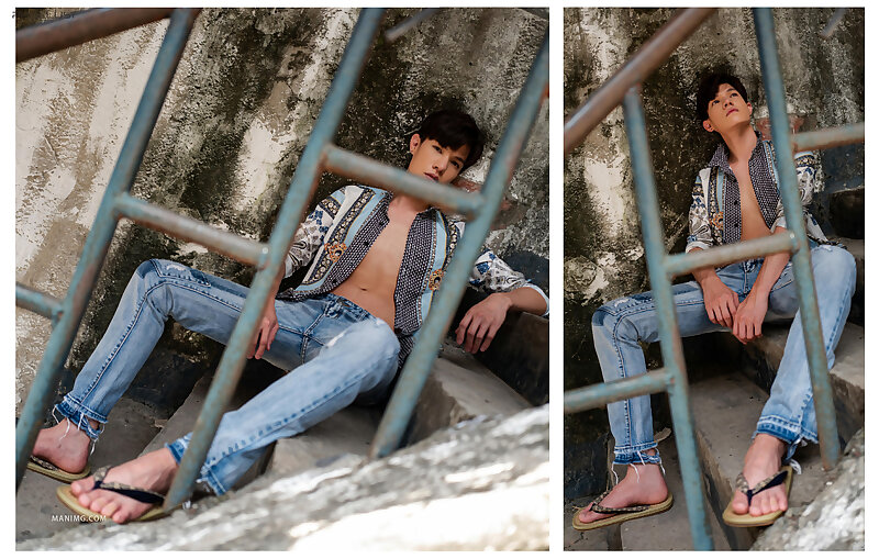 Next Image >>