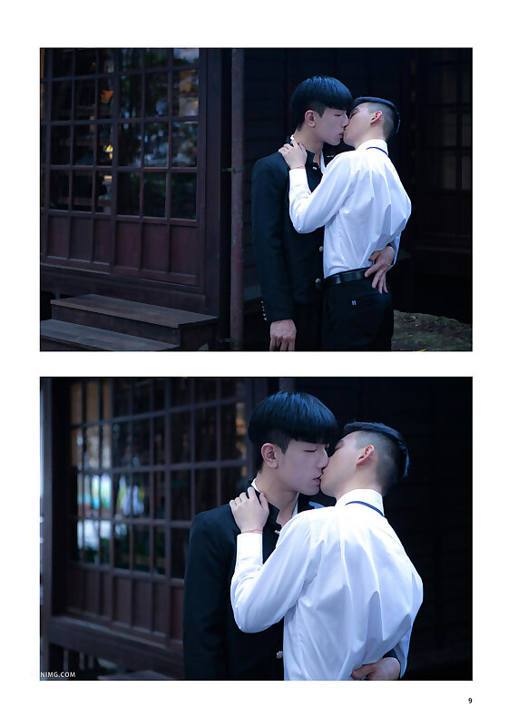 Next Image >>