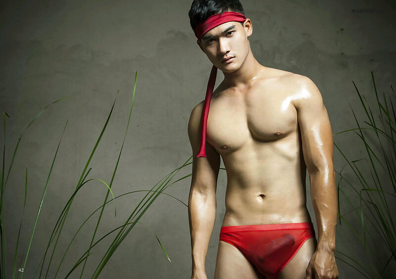 Next Image >>