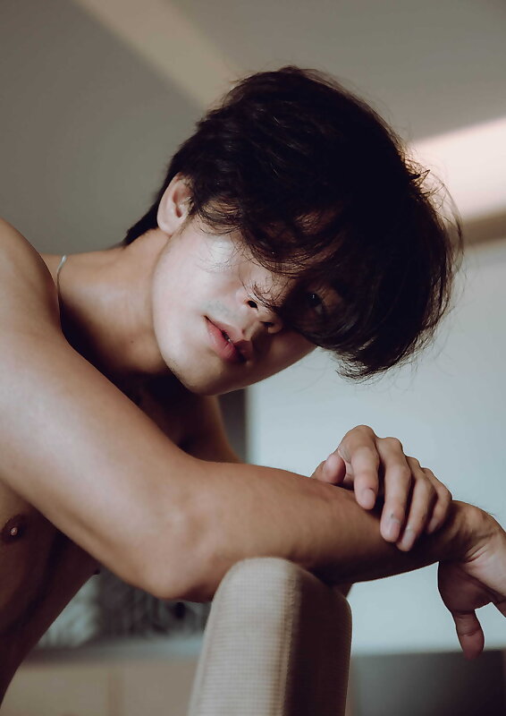 Next Image >>