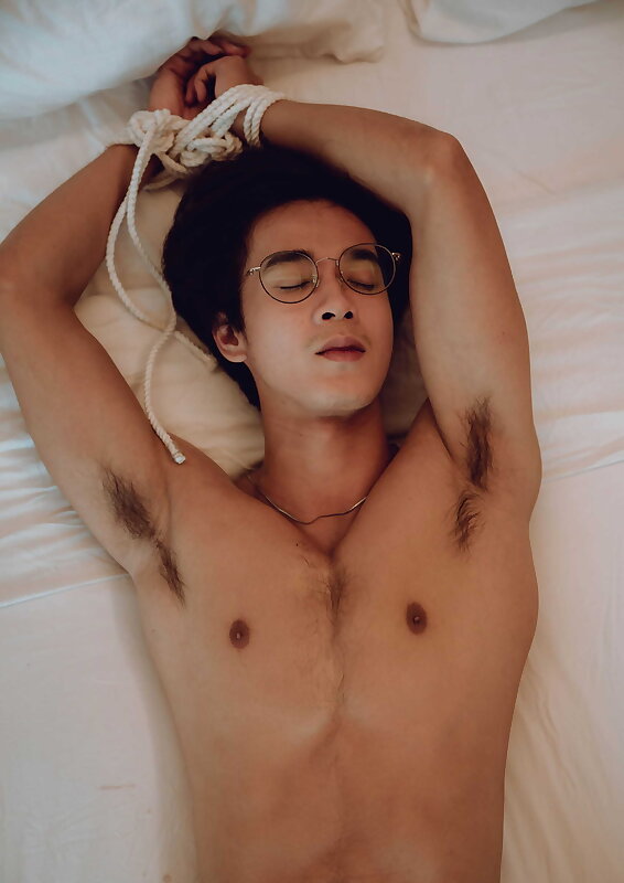 Next Image >>