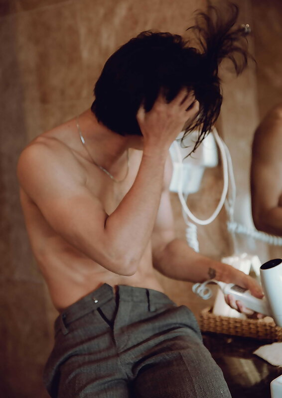 Next Image >>