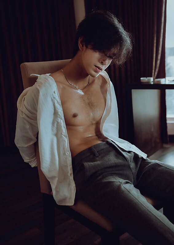 Next Image >>