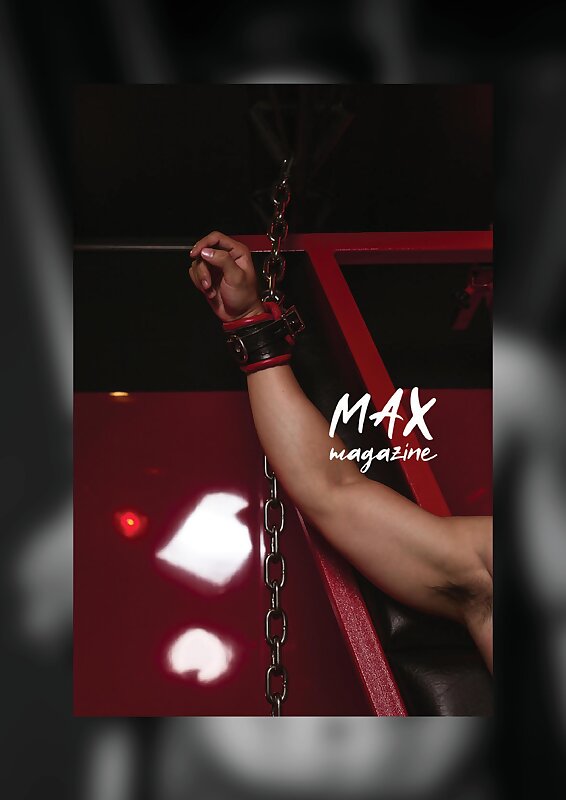Next Image >>