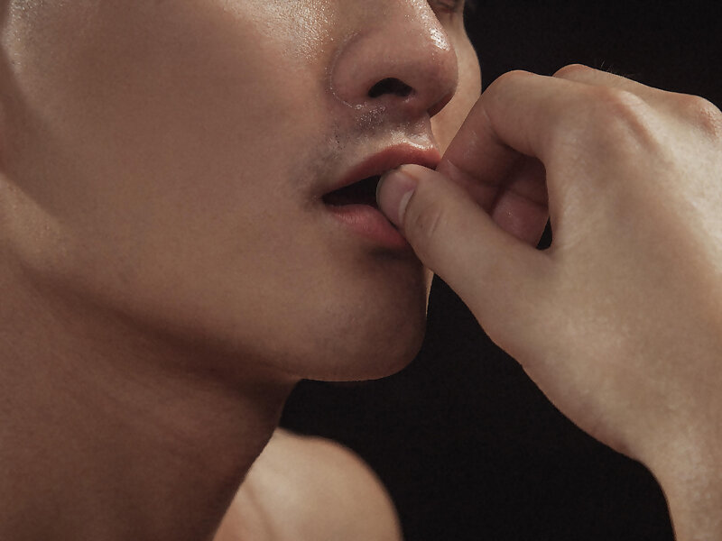 Next Image >>
