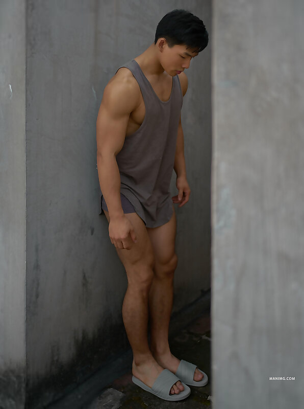 Next Image >>