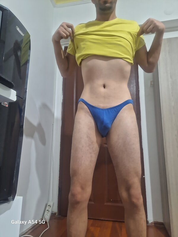 Next Image >>
