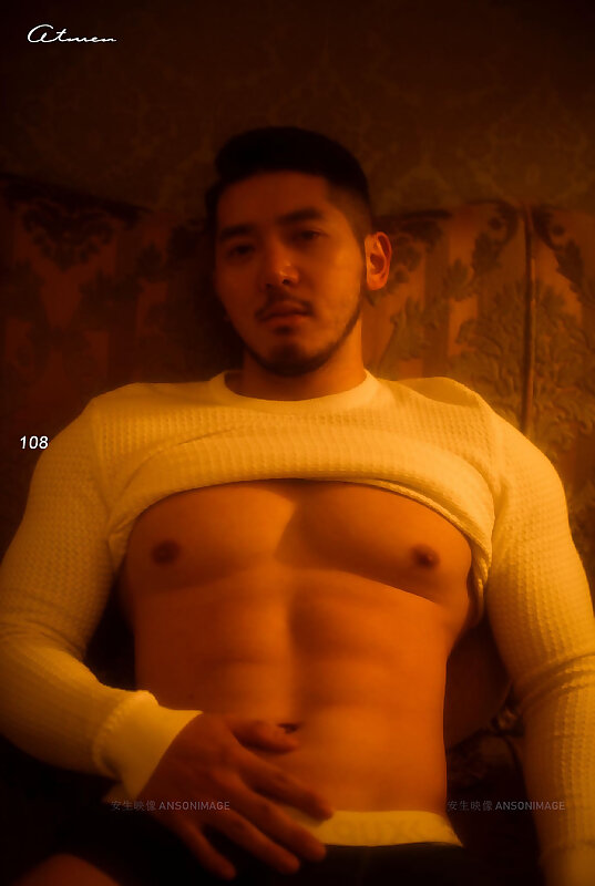 Next Image >>