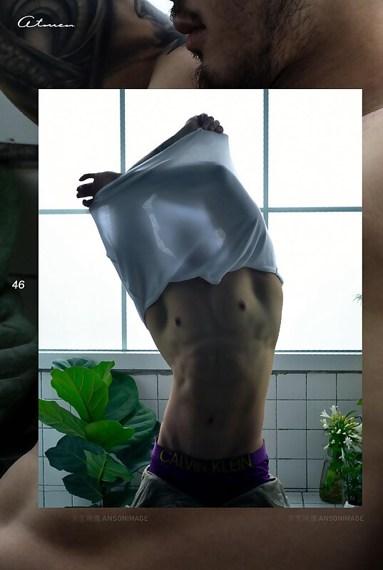 Next Image >>