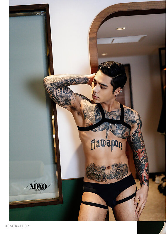 Next Image >>