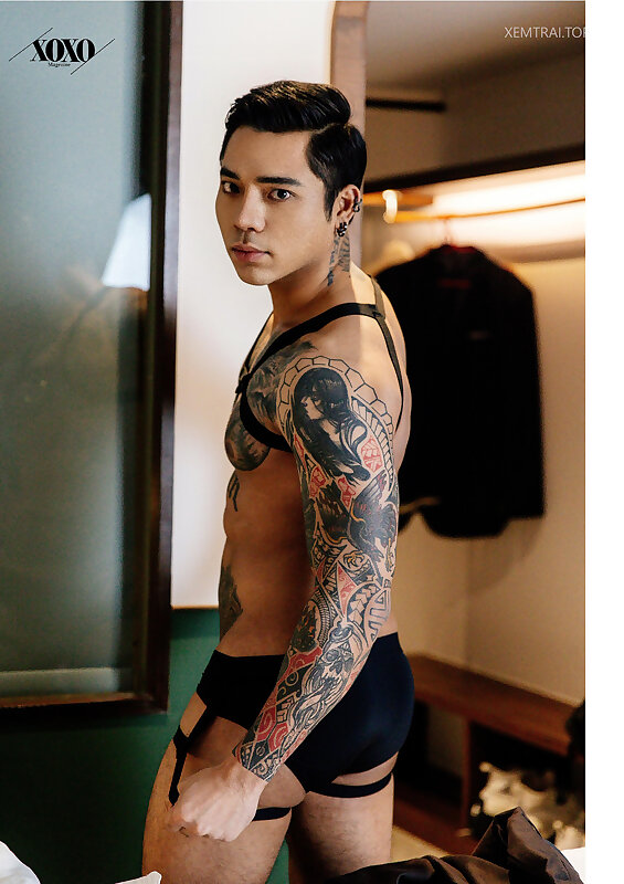 Next Image >>