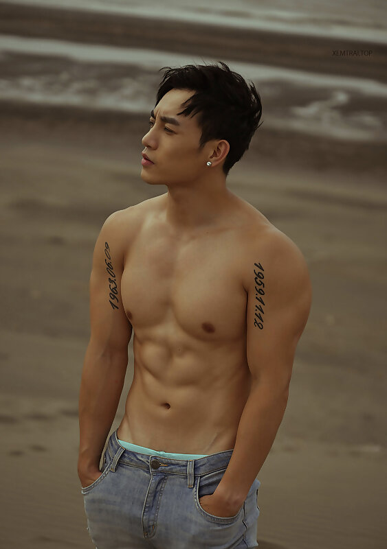 Next Image >>