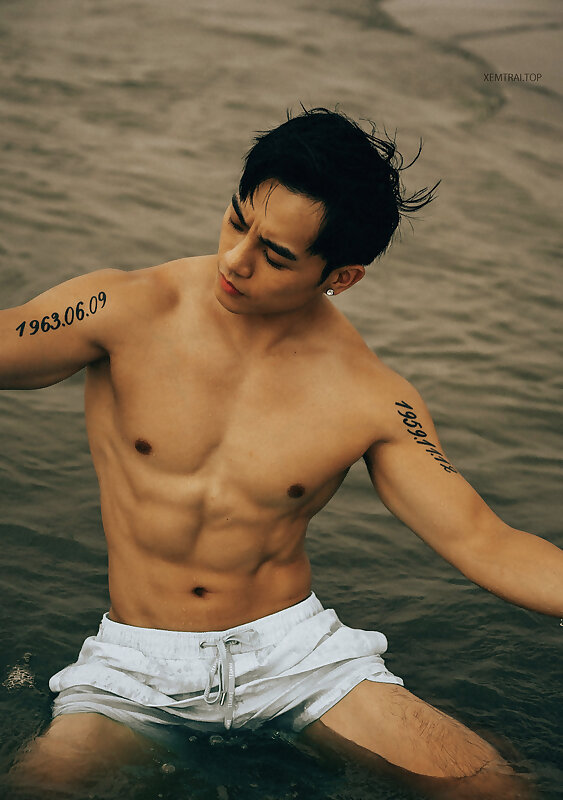 Next Image >>