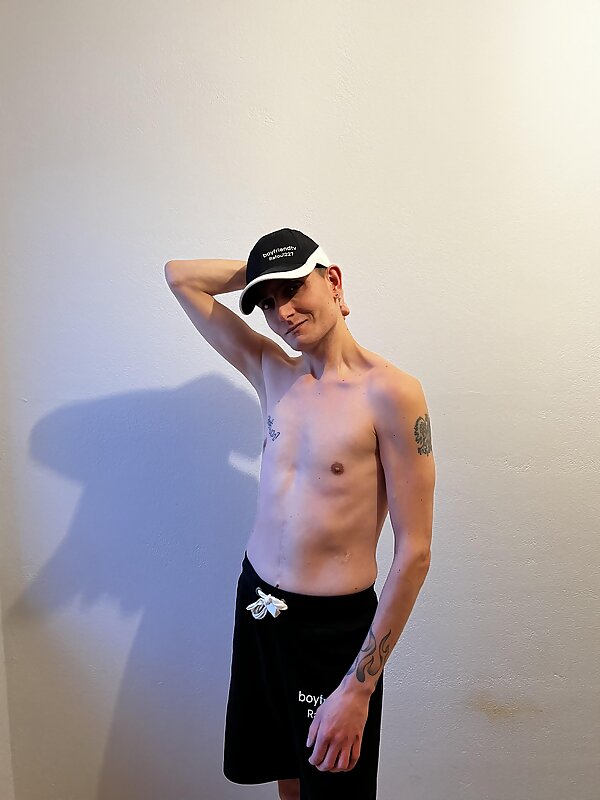 Next Image >>