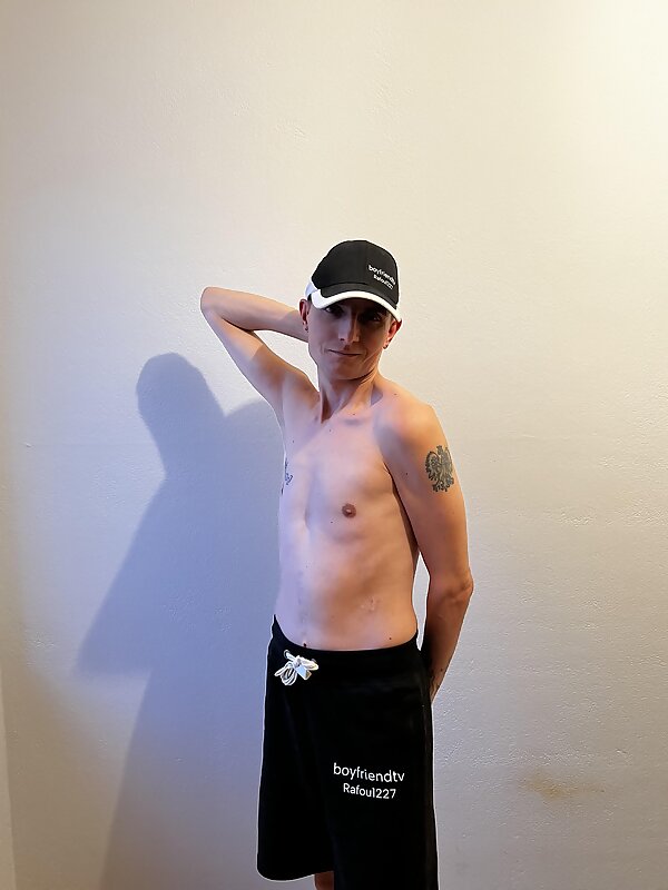 Next Image >>