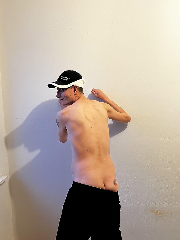 Next Image >>