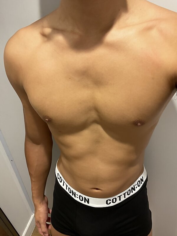 Next Image >>
