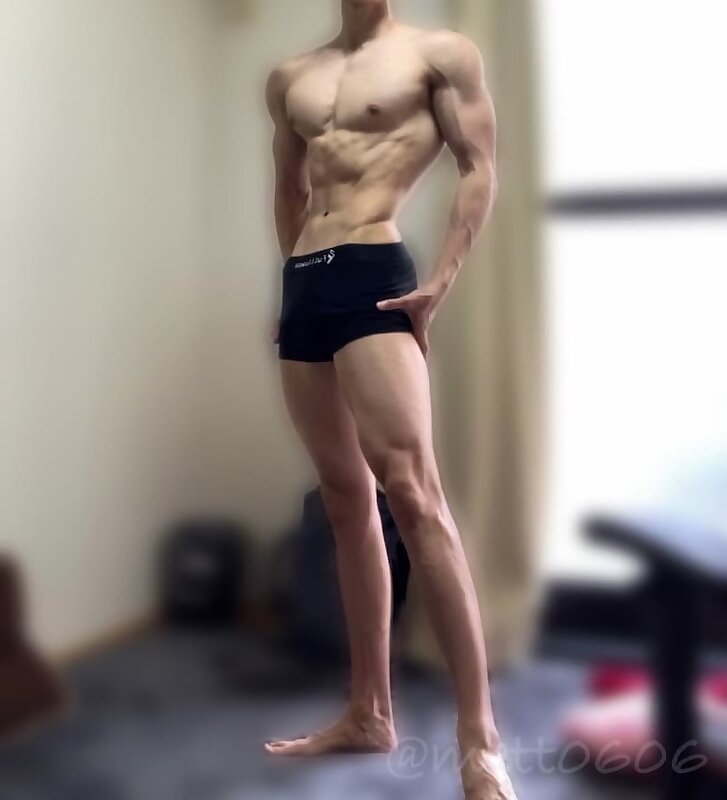 Next Image >>