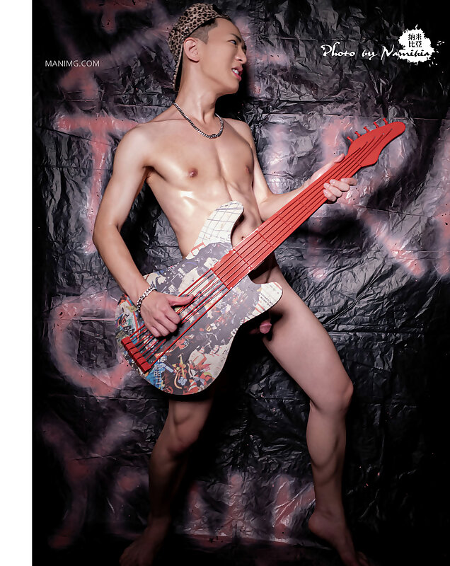 Next Image >>