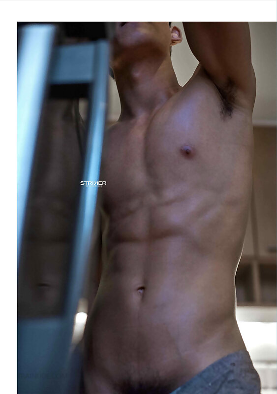 Next Image >>