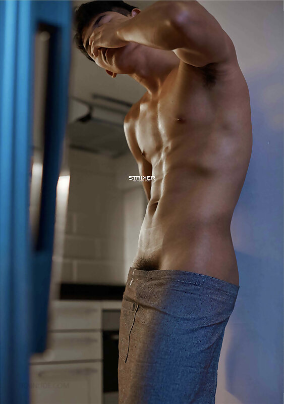 Next Image >>