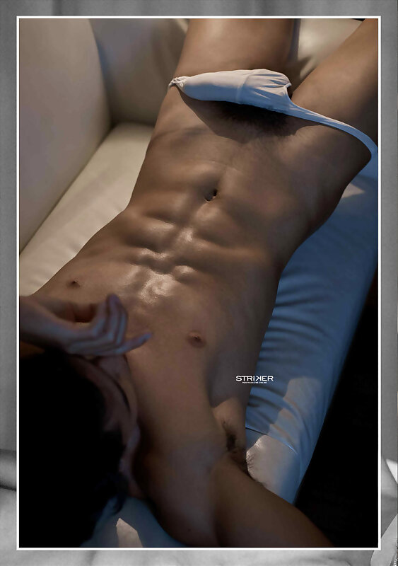 Next Image >>