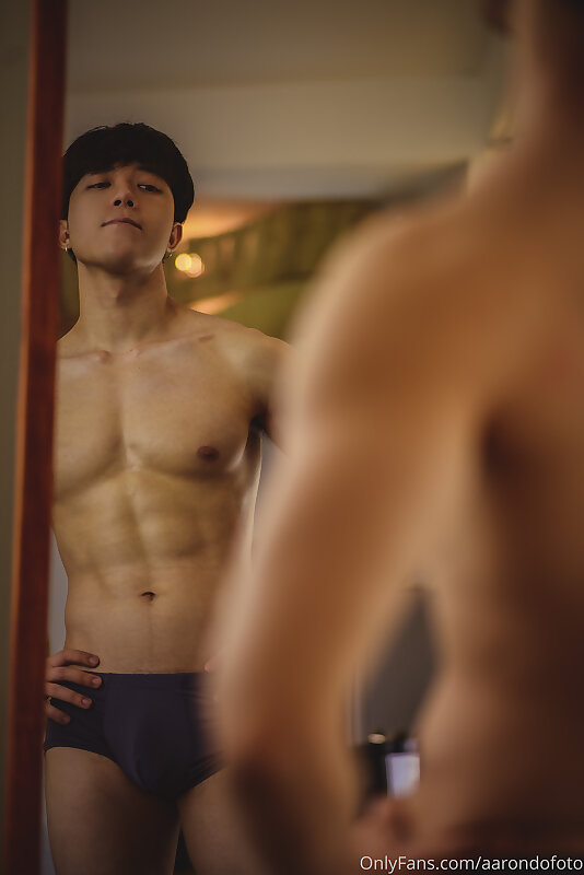 Next Image >>