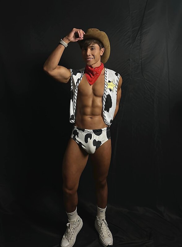 Next Image >>