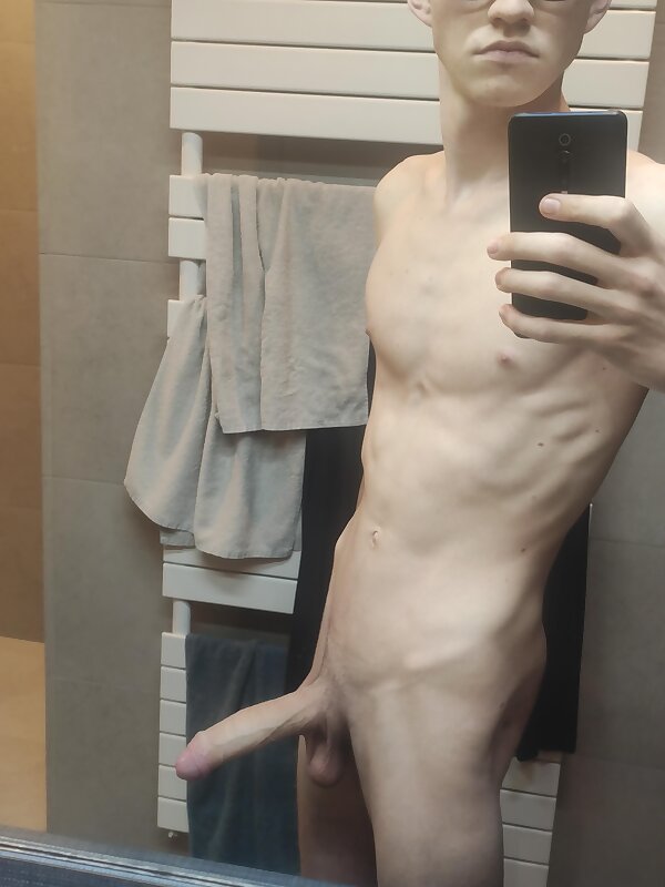 Next Image >>