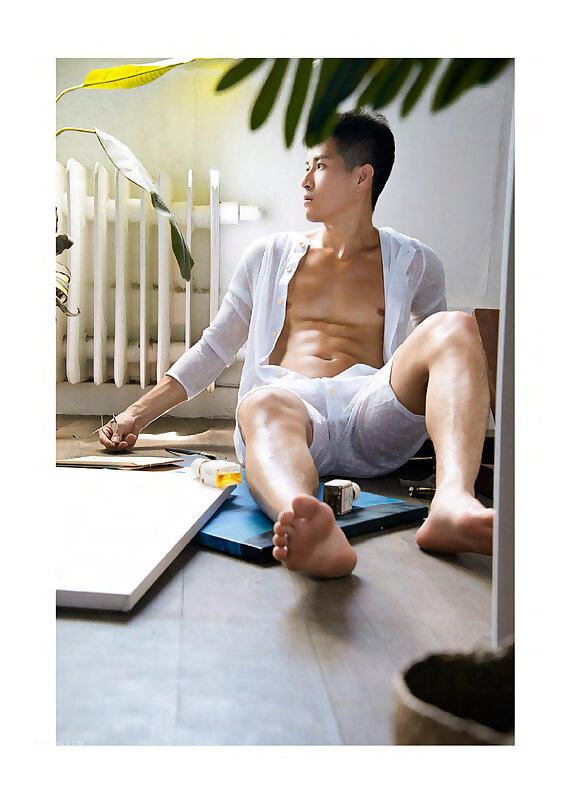 Next Image >>
