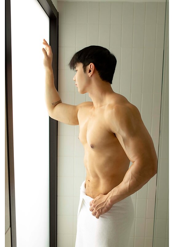 Next Image >>