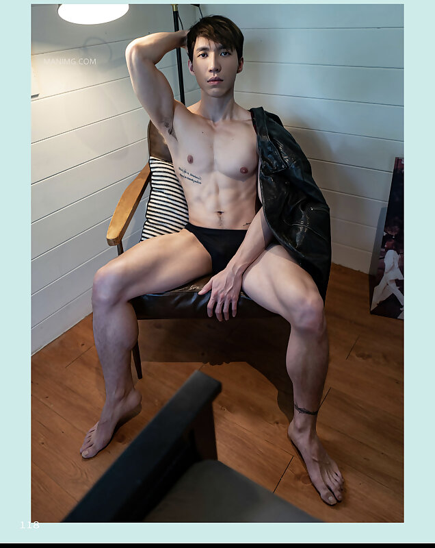 Next Image >>