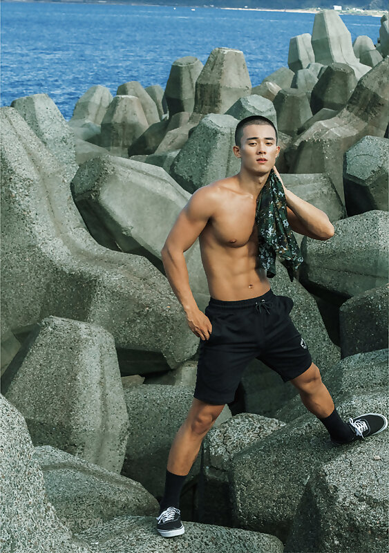 Next Image >>