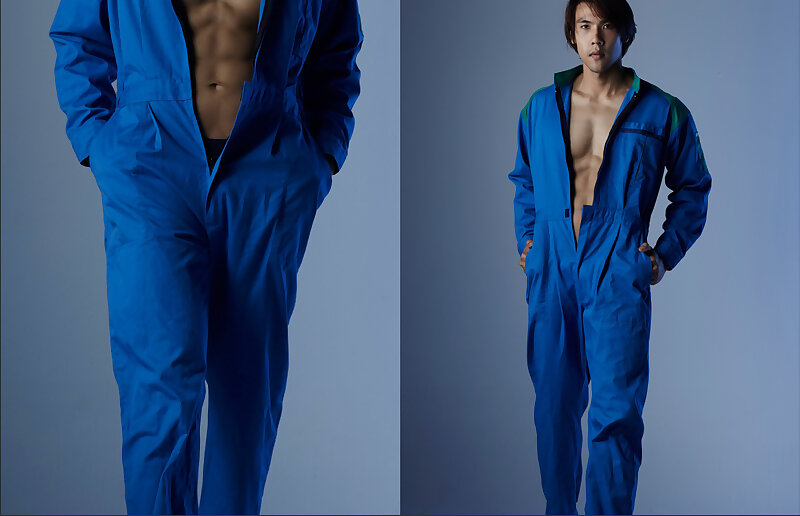 Next Image >>
