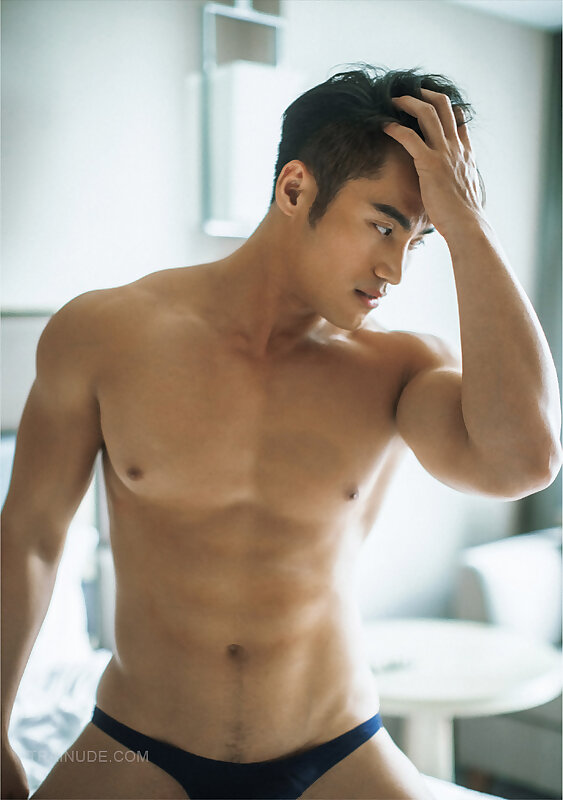 Next Image >>