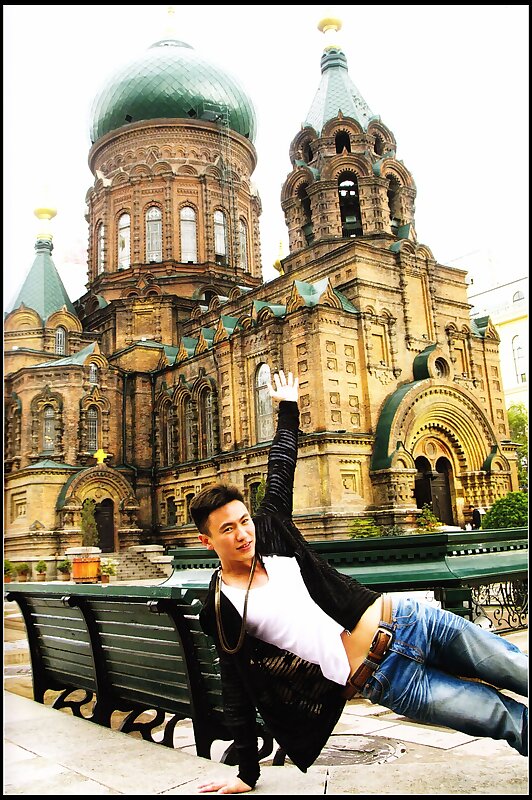 Next Image >>