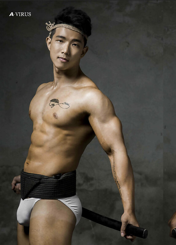 Next Image >>