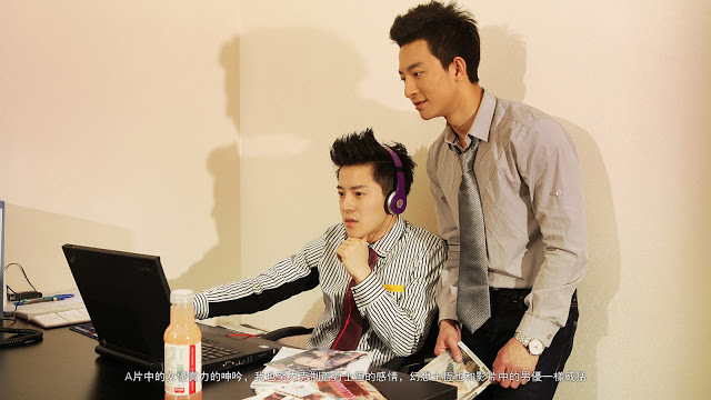 Next Image >>