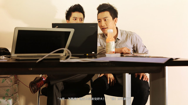 Next Image >>