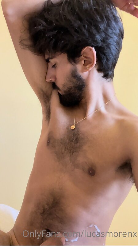 Next Image >>