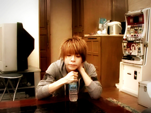 Next Image >>