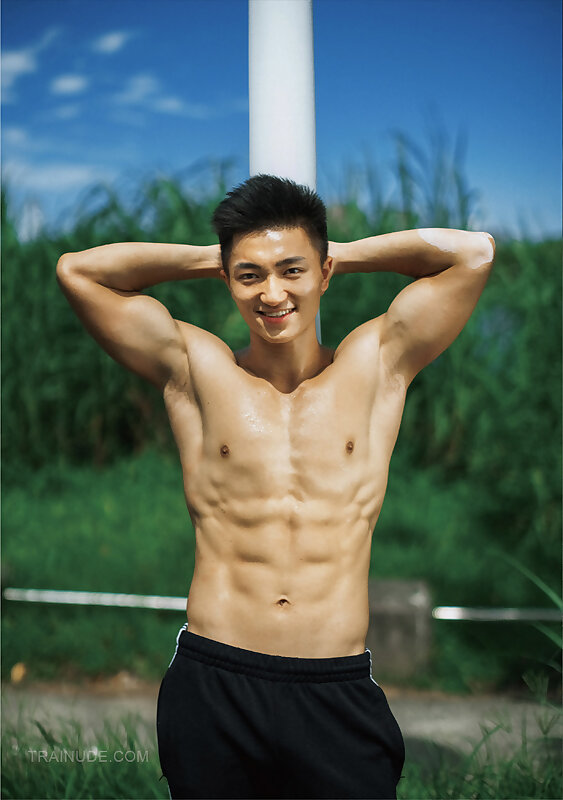 Next Image >>