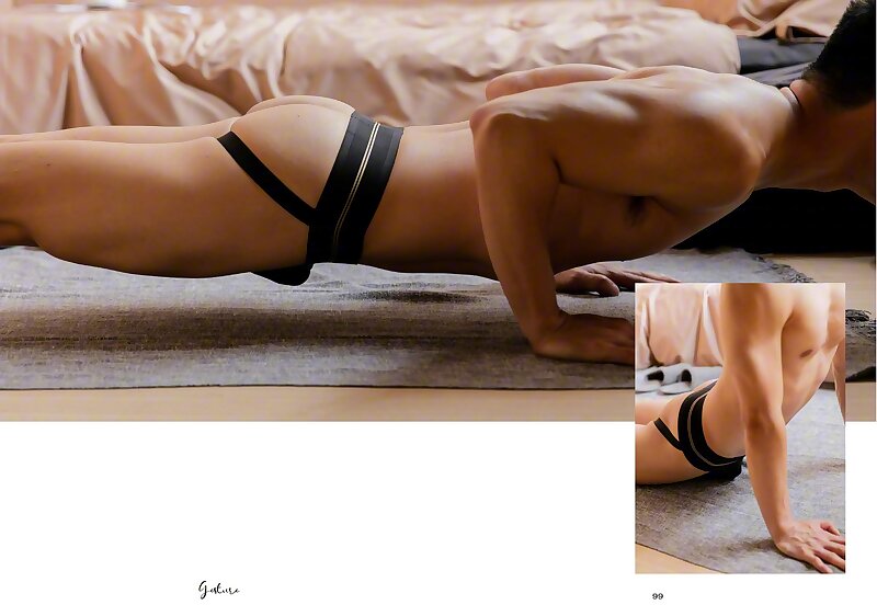 Next Image >>