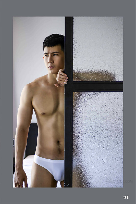 Next Image >>